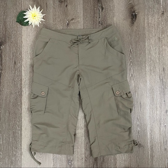 North Face Green Khaki Cargo Cropped Pants Plus - Picture 1 of 11